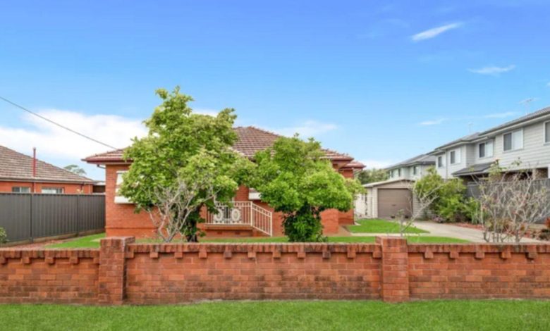 2 Bedroom home sydney sold