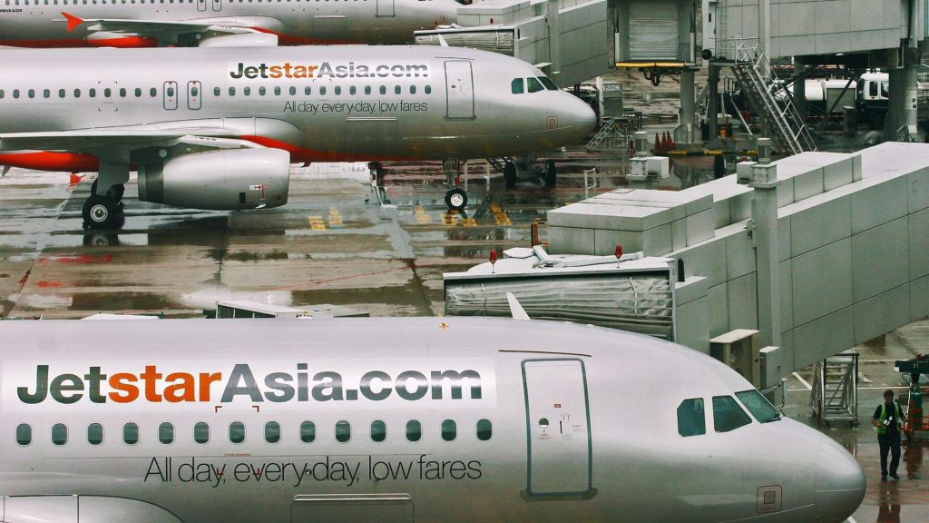 SINGAPORE AUSTRALIA JETSTAR ASIA AIRLINE